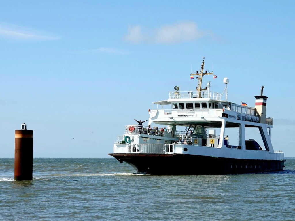W.D.R. Fähre nach Hallig Hooge